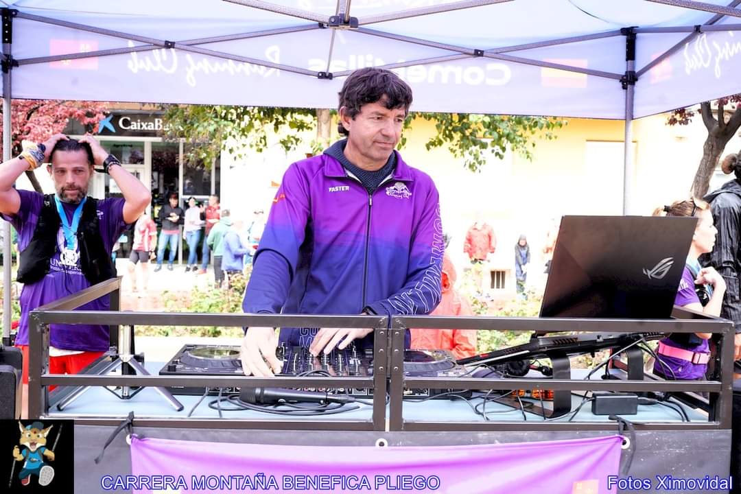 DJ en Carrera Montaña Benefica Pliego
